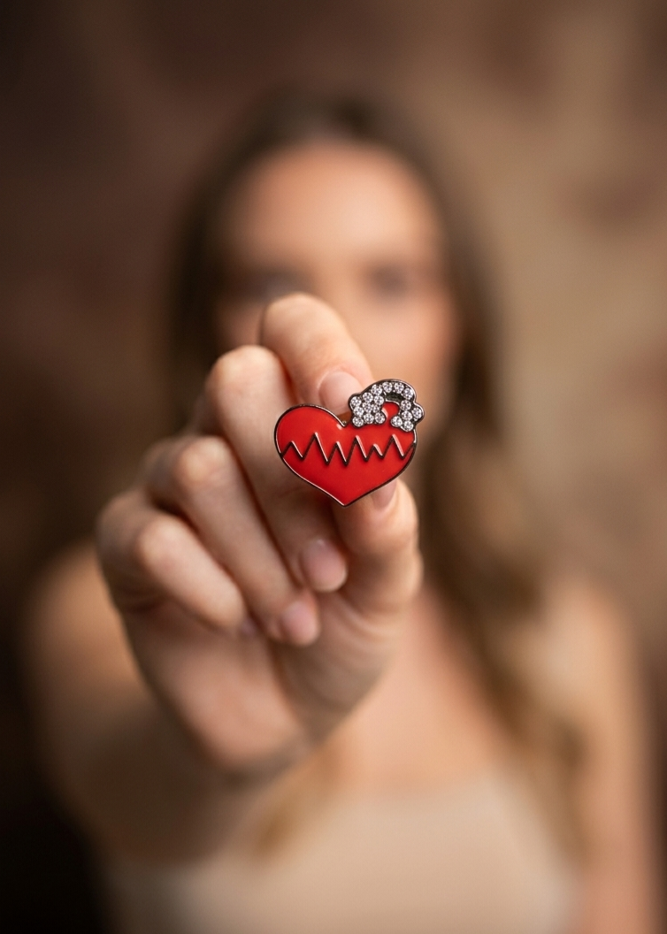 HEARTBEAT LINE ENAMEL PIN Main image