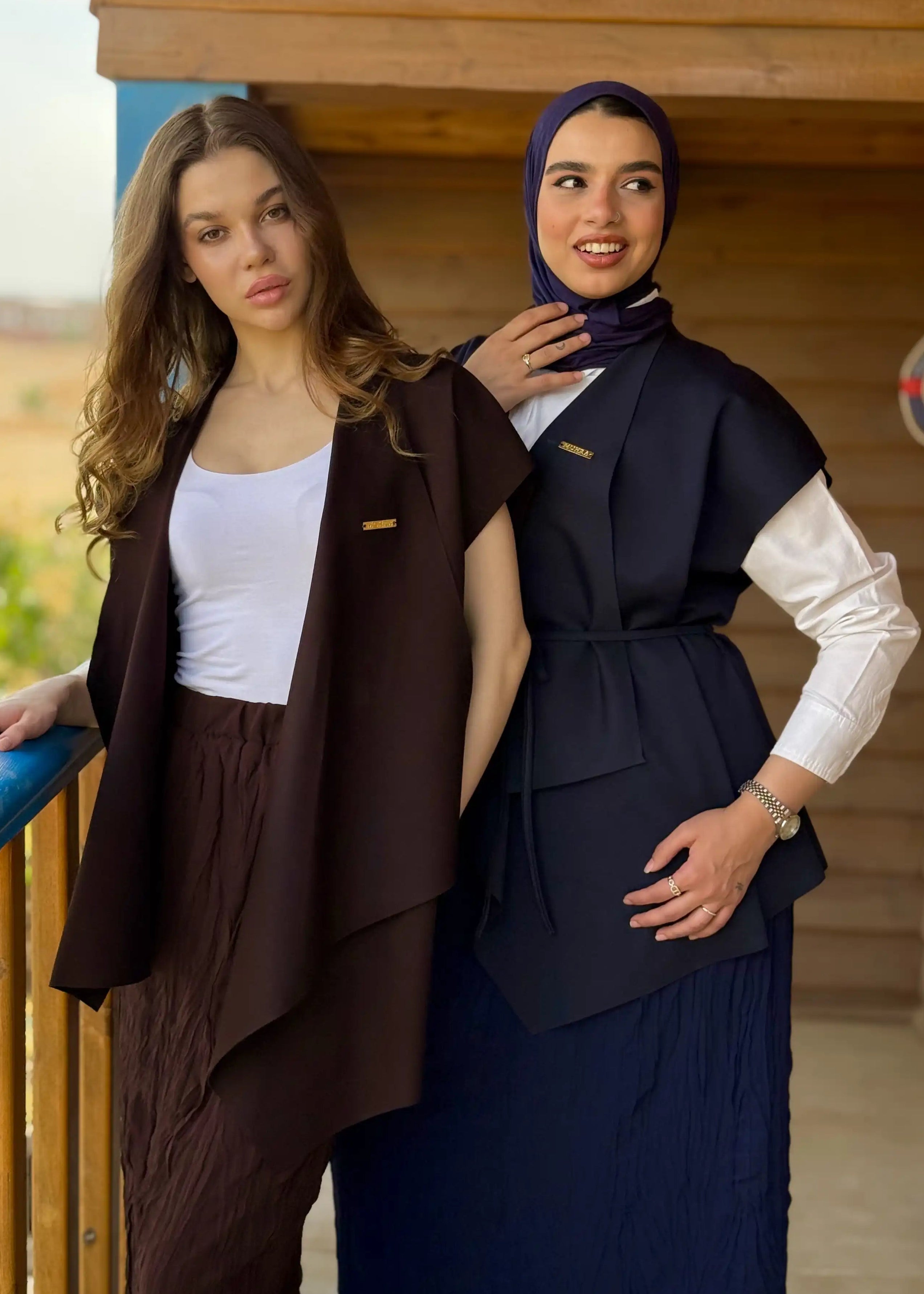 ARINA VEST SKIRT SET Main image