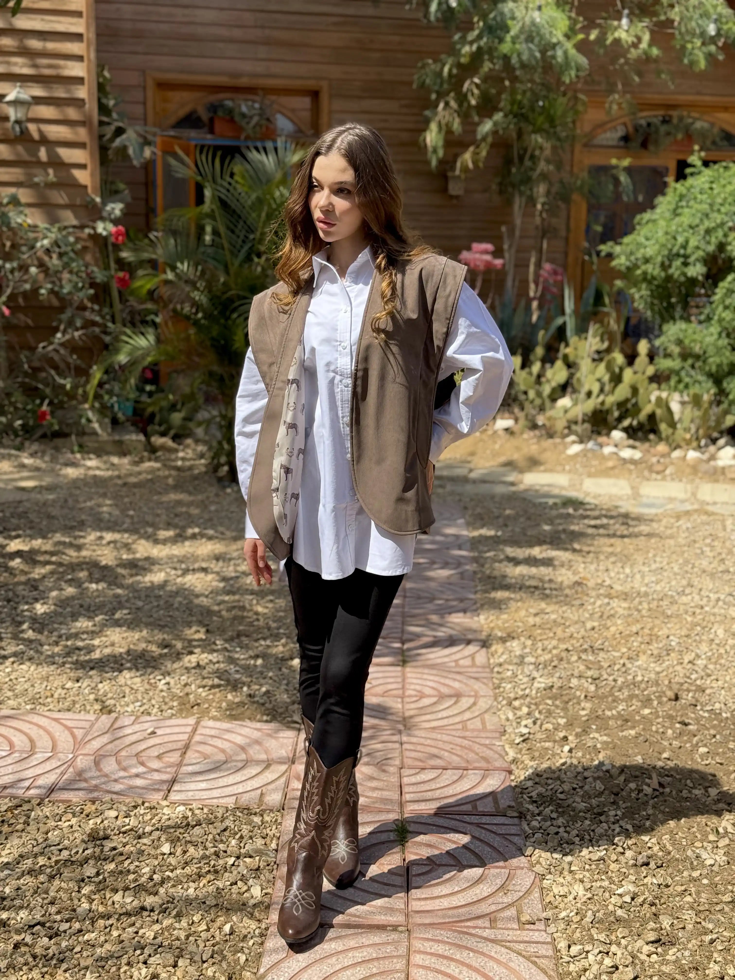EQUIL UXE VEST