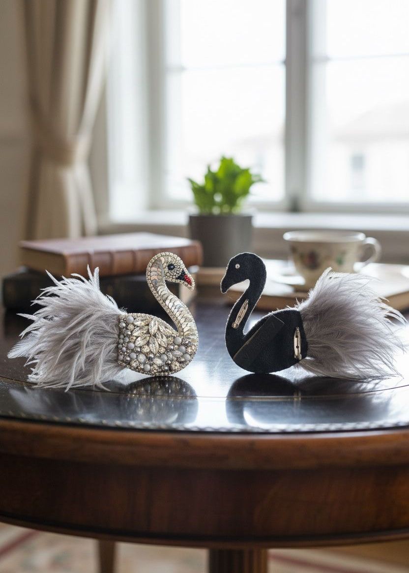 ROYAL SWAN BROOCH