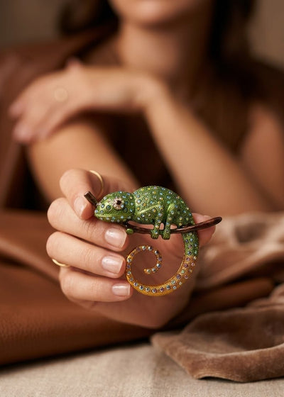 RHINESTONE CHAMELEON BROOCH