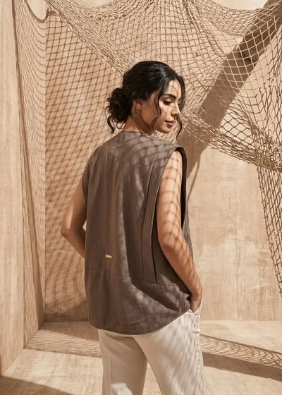 EQUIL UXE VEST