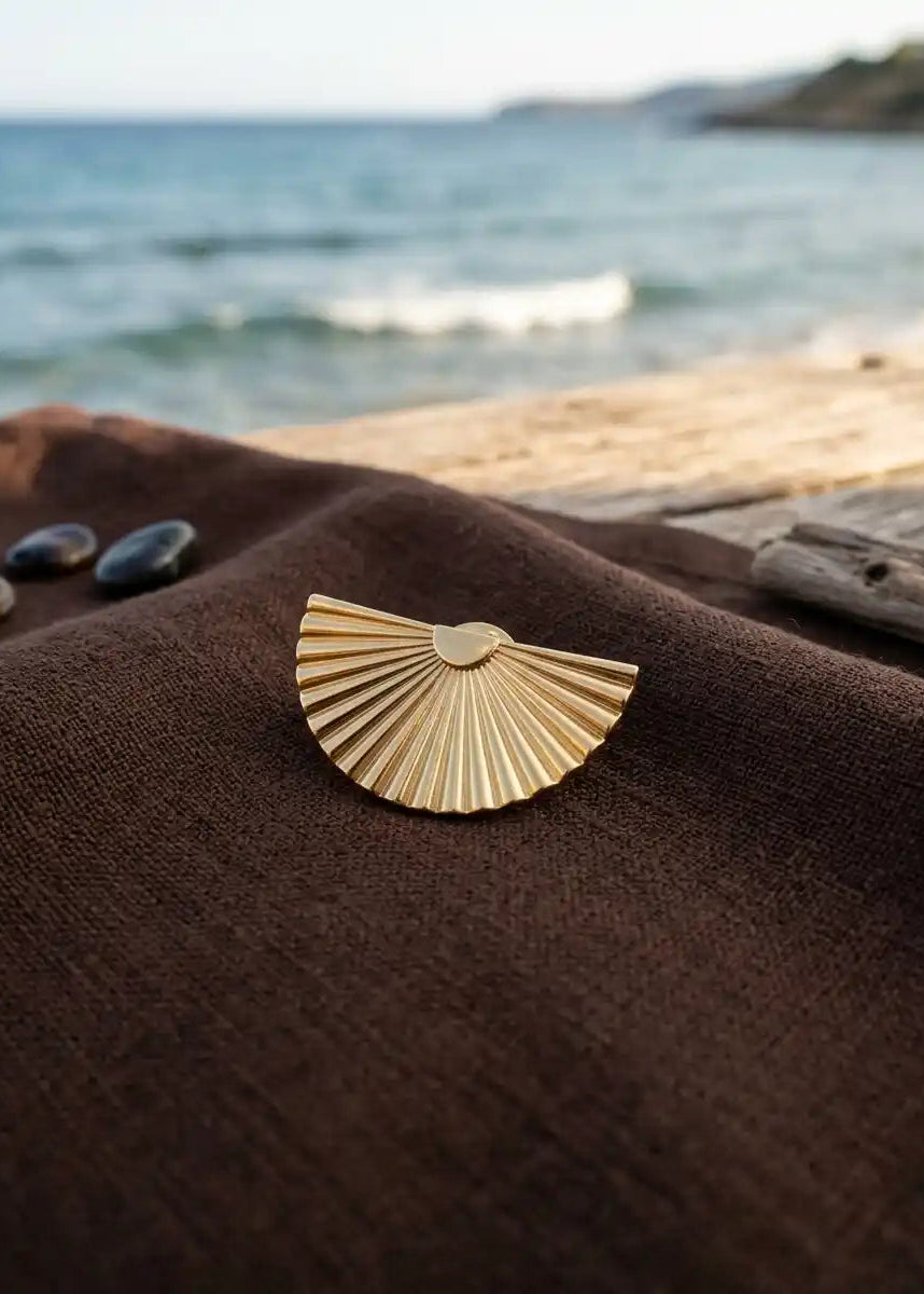 KARL LAGERFELD FAN BROOCH Main image