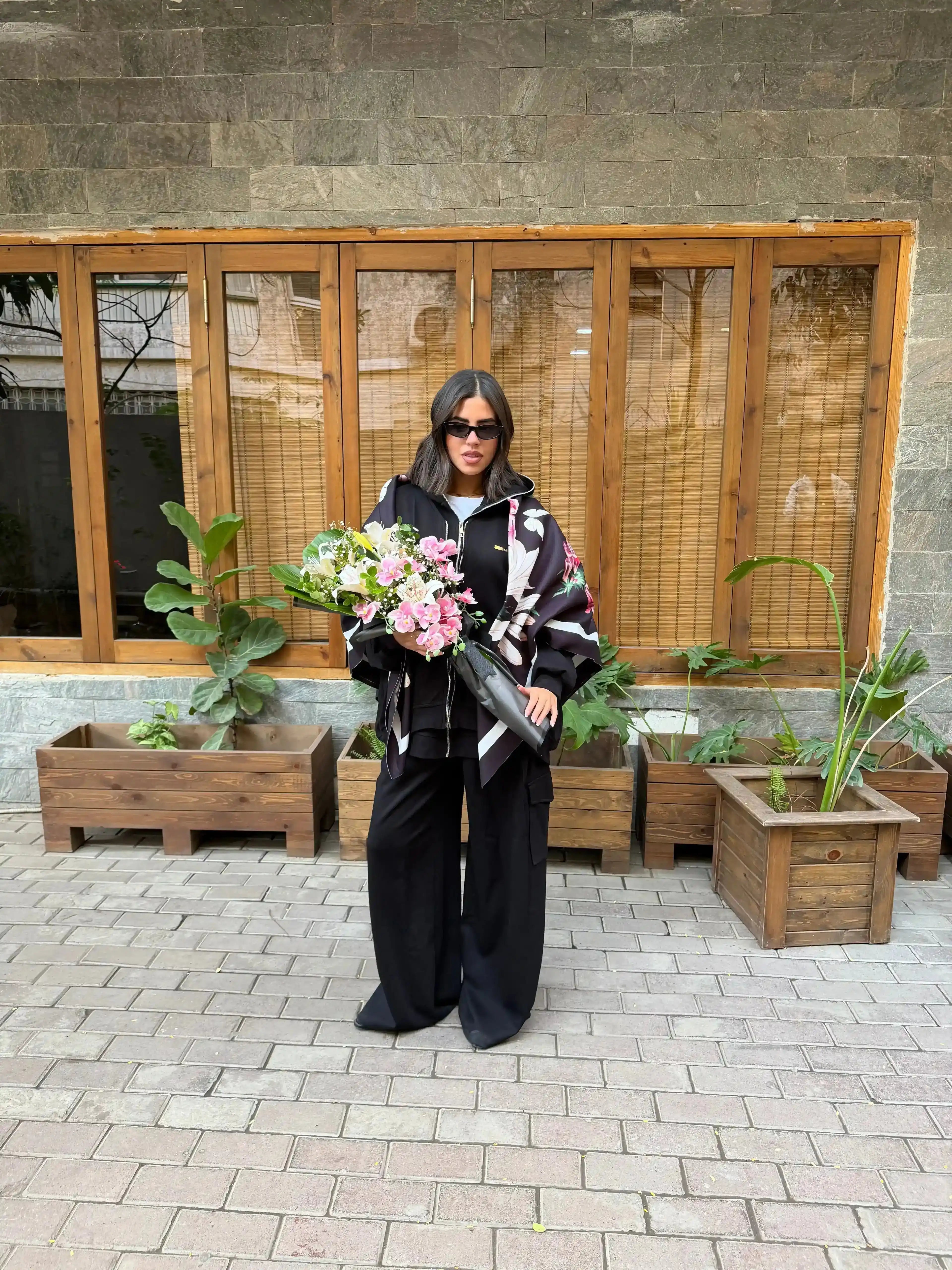 MUHRA BLACK SIGNATURE SCARF
