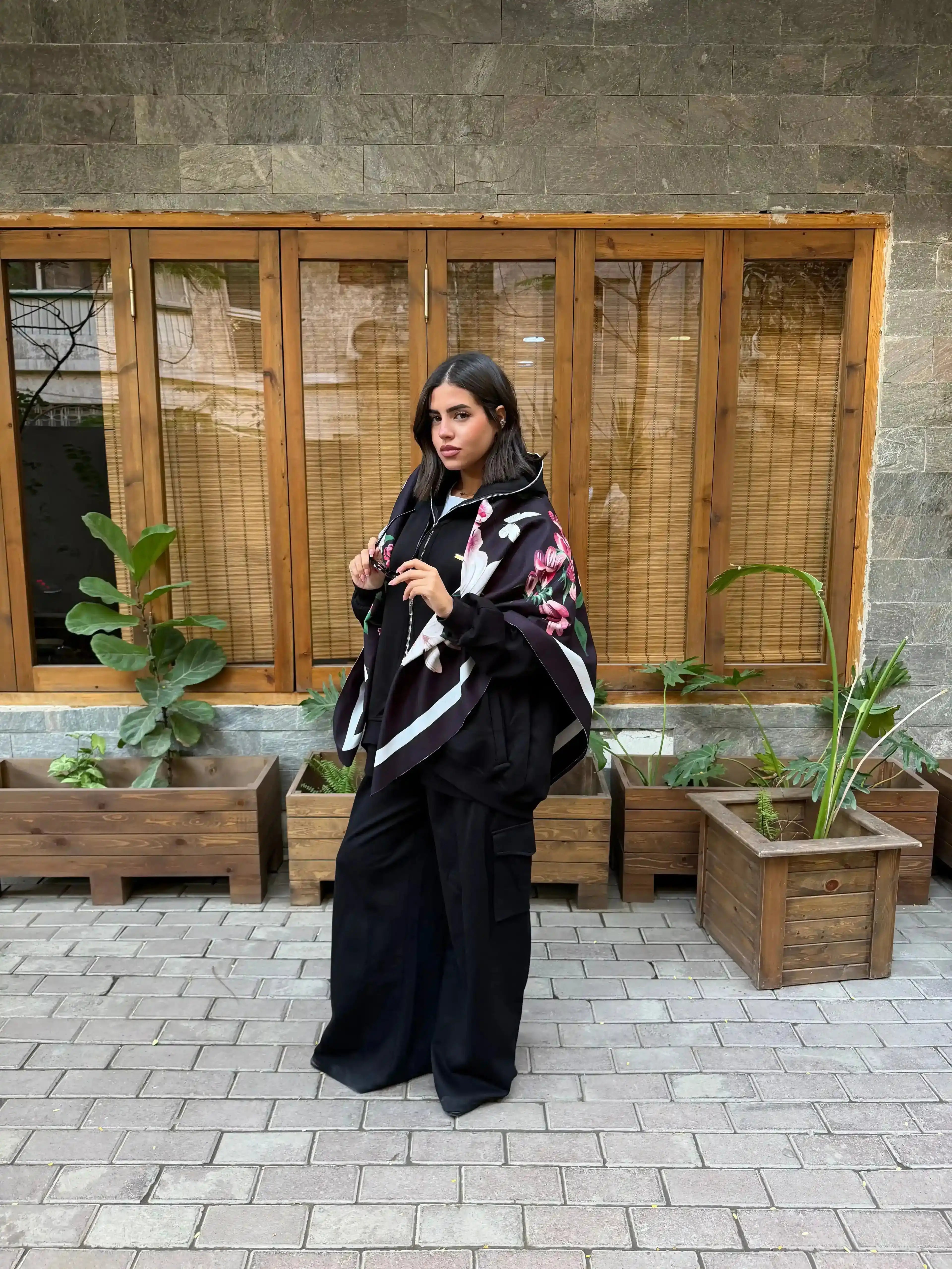 MUHRA BLACK SIGNATURE SCARF