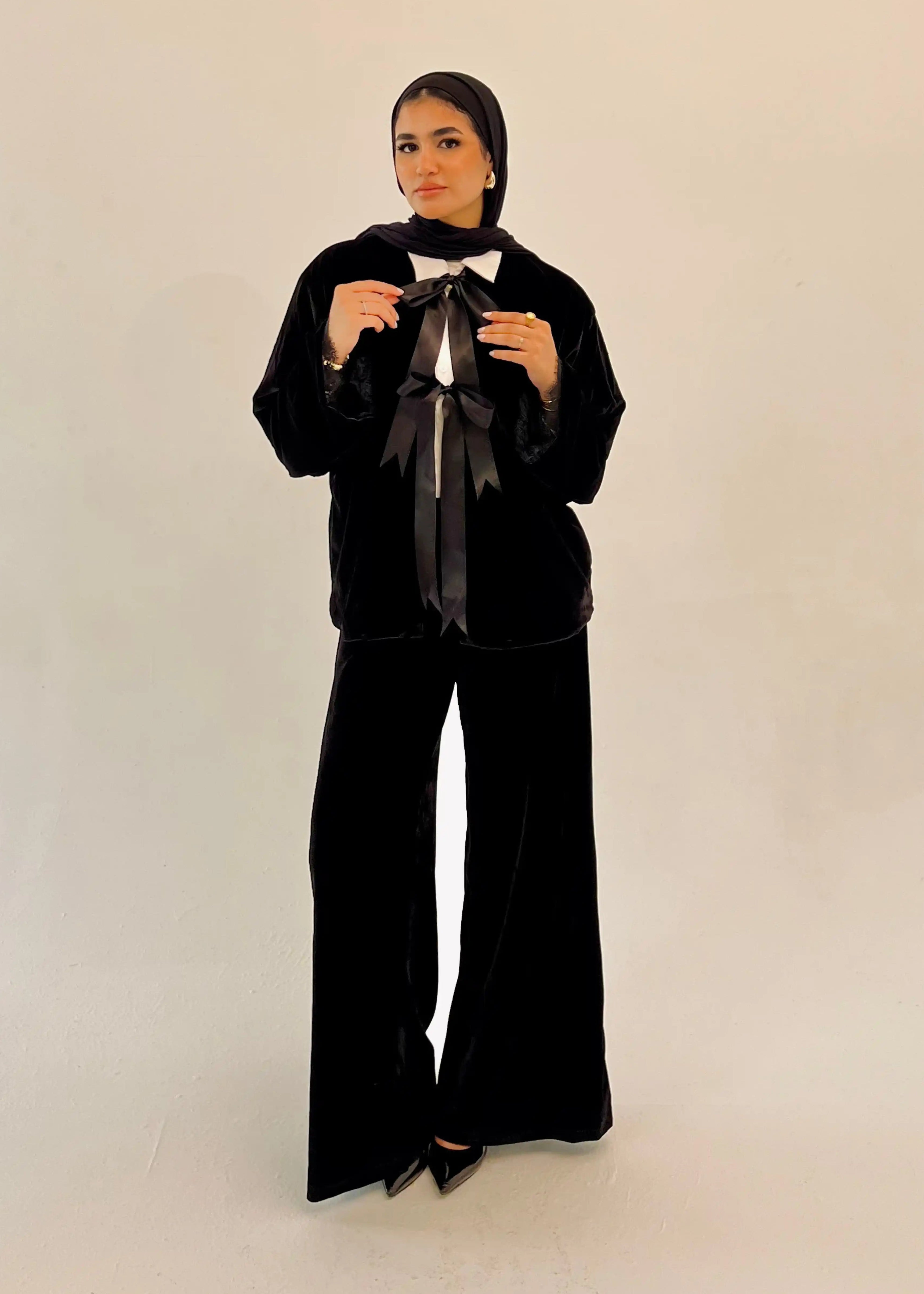 MUHRA VELVET SET