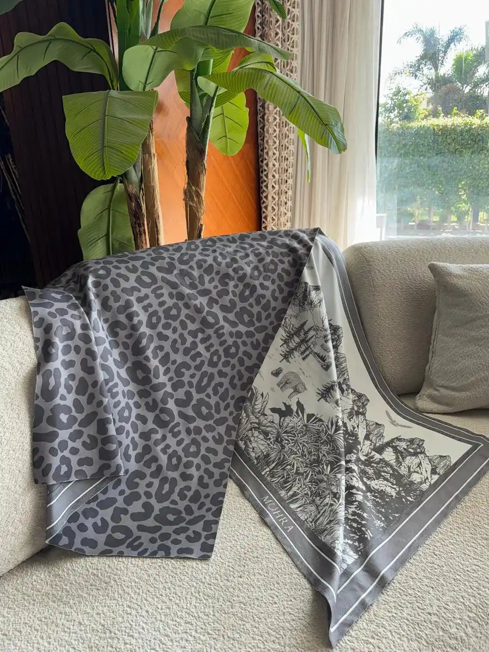 MUHRA GRAY SIGNATURE SCARF