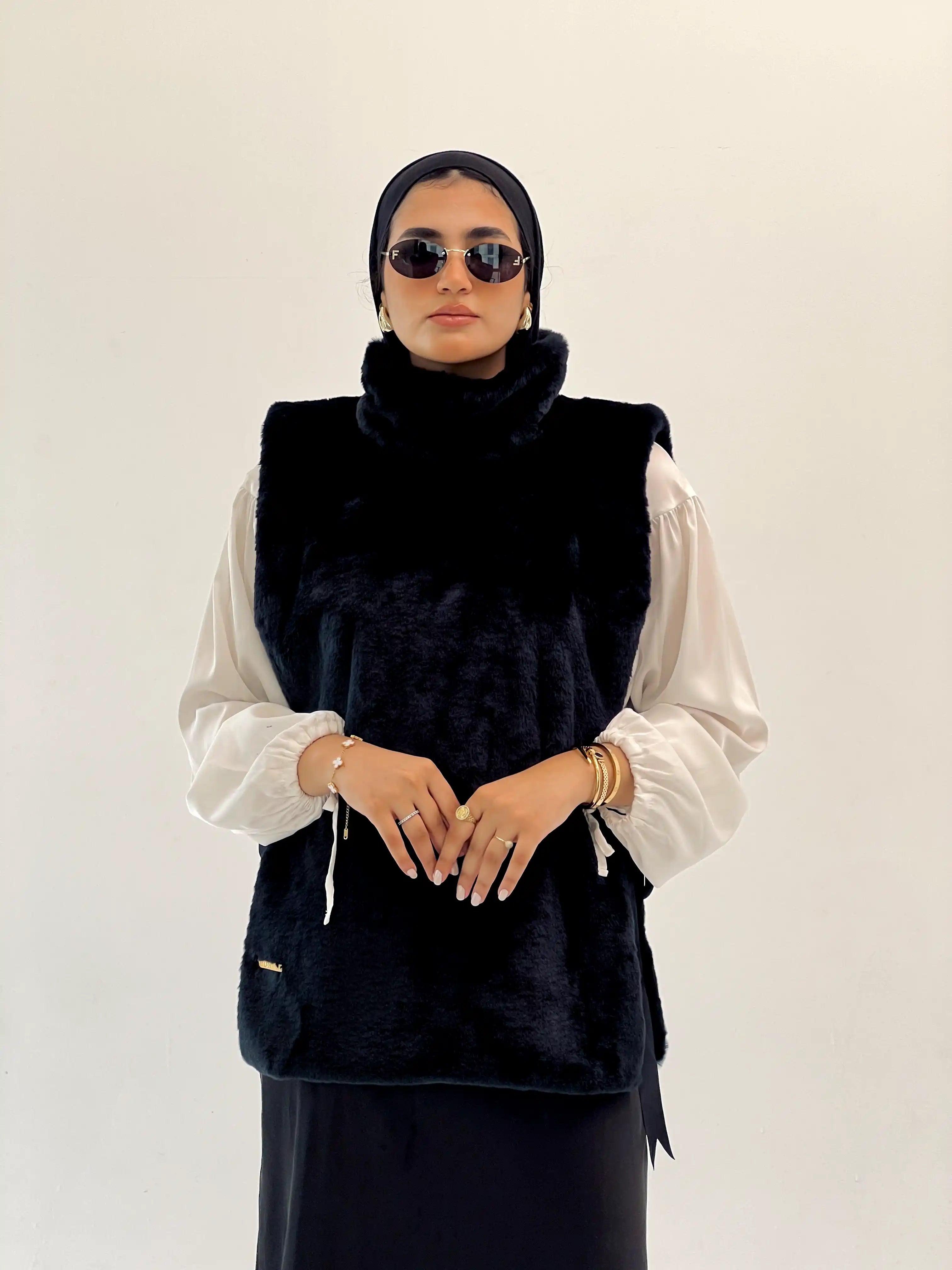 MUHRA FUR VEST