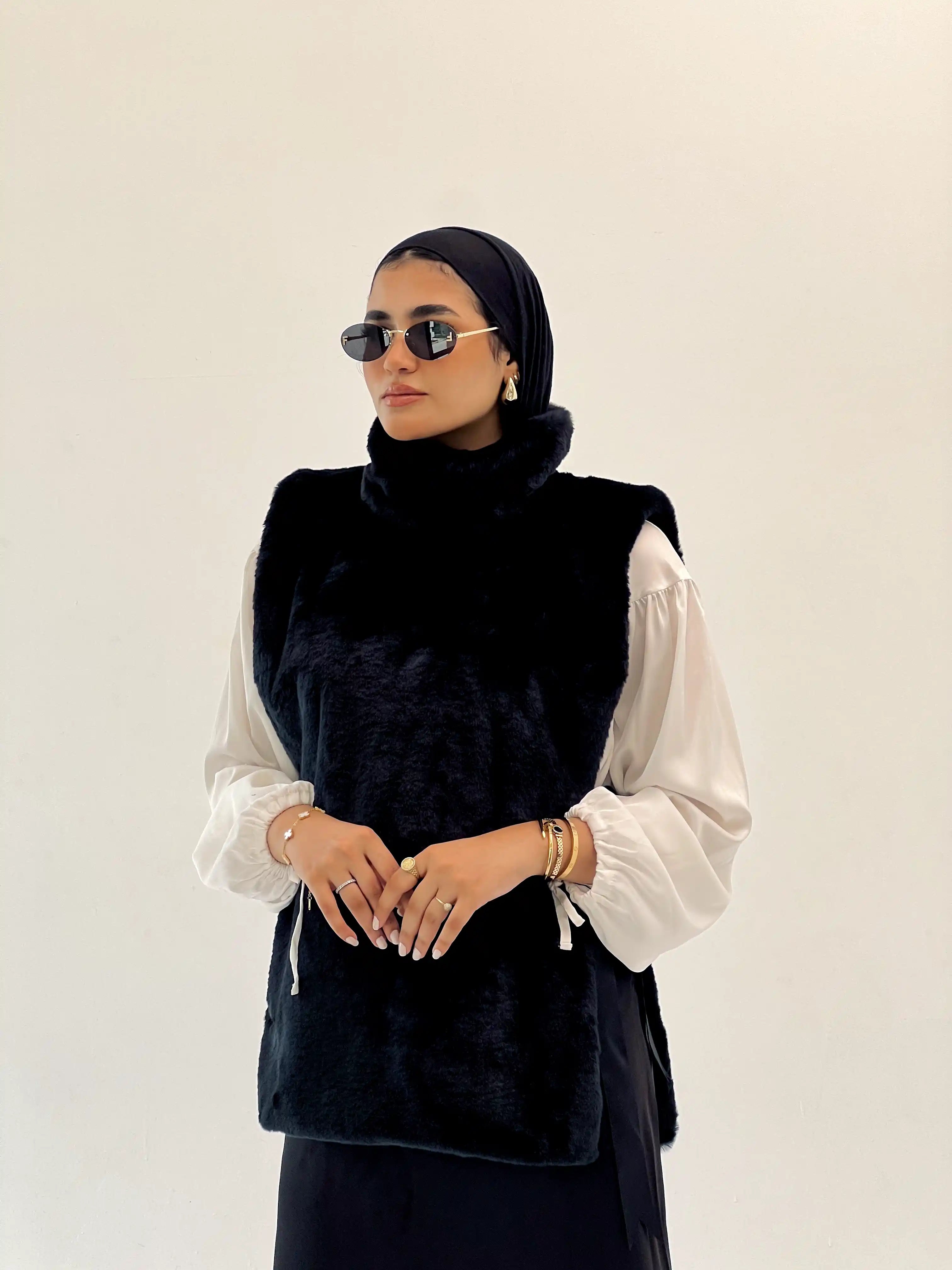MUHRA FUR VEST
